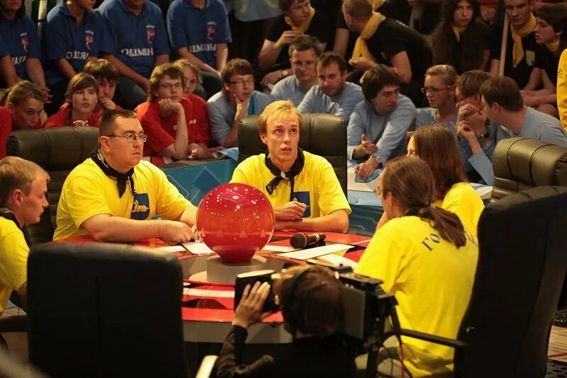 Брейн ринг 2010. Брейн ринг. Брейн-ринг 1999. Игра брейн ринг. Игровые телевизионные программы.