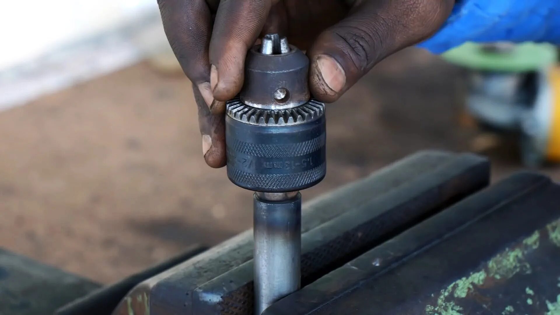 Микрофаска на рубанке. Заточка фрезы по дереву. Как сделать фаску. Virutex e 08028. Как сделать фаску.