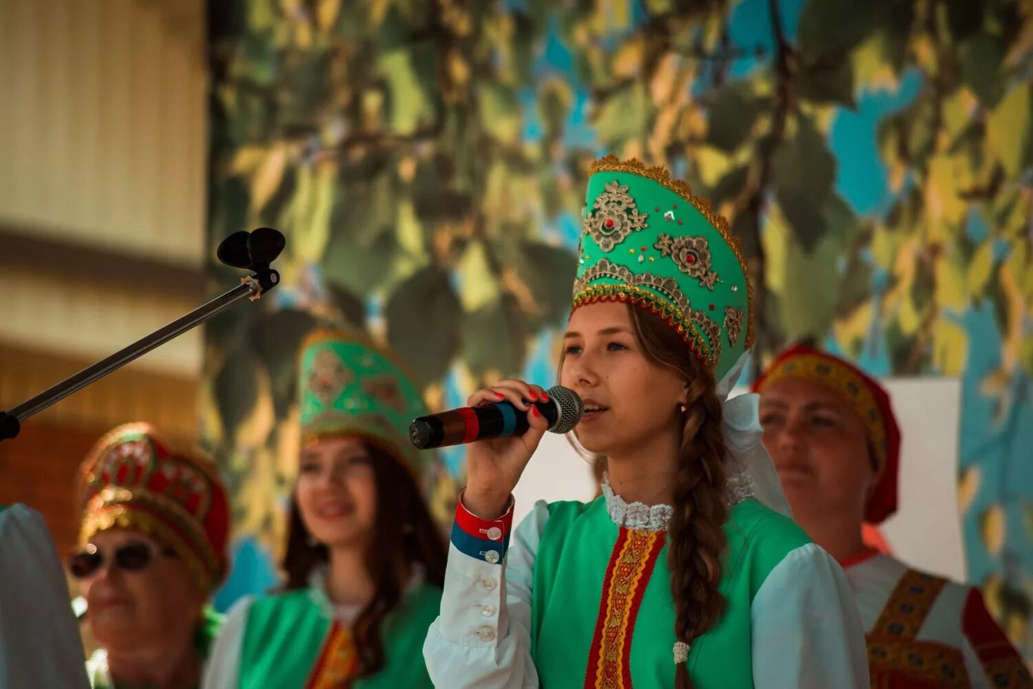 Троицкие напевы дрожжаное. Троицкие напевы. Троицкие напевы дрожжаное. Парк выпускников дрожжаное. Хор рябинушка добрянка.