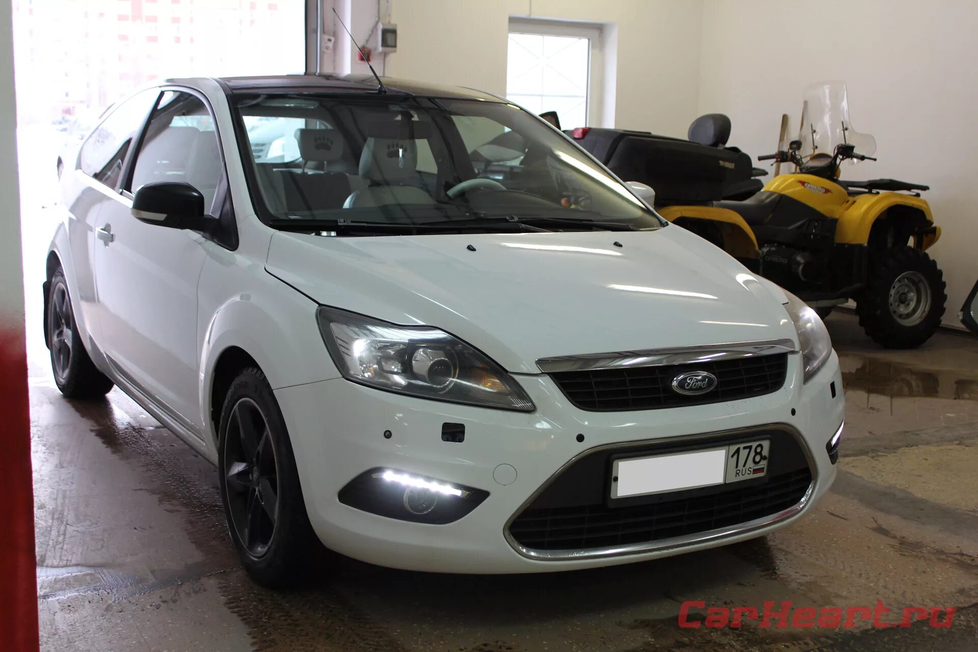 Дхо форд фокус 2. Ford Focus 2 ДХО. Ford Focus 2 дневные ходовые огни. ДХО Ford Focus 2 Рестайлинг. Дневные ходовые Форд фокус 2 Рестайлинг.