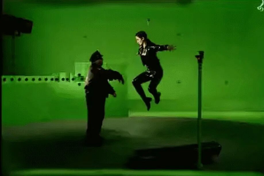 Bullet time матрица. Съемки матрицы 1. Киану ривз и хьюго уивинг. Матрица спецэффекты. Матрица съемки.