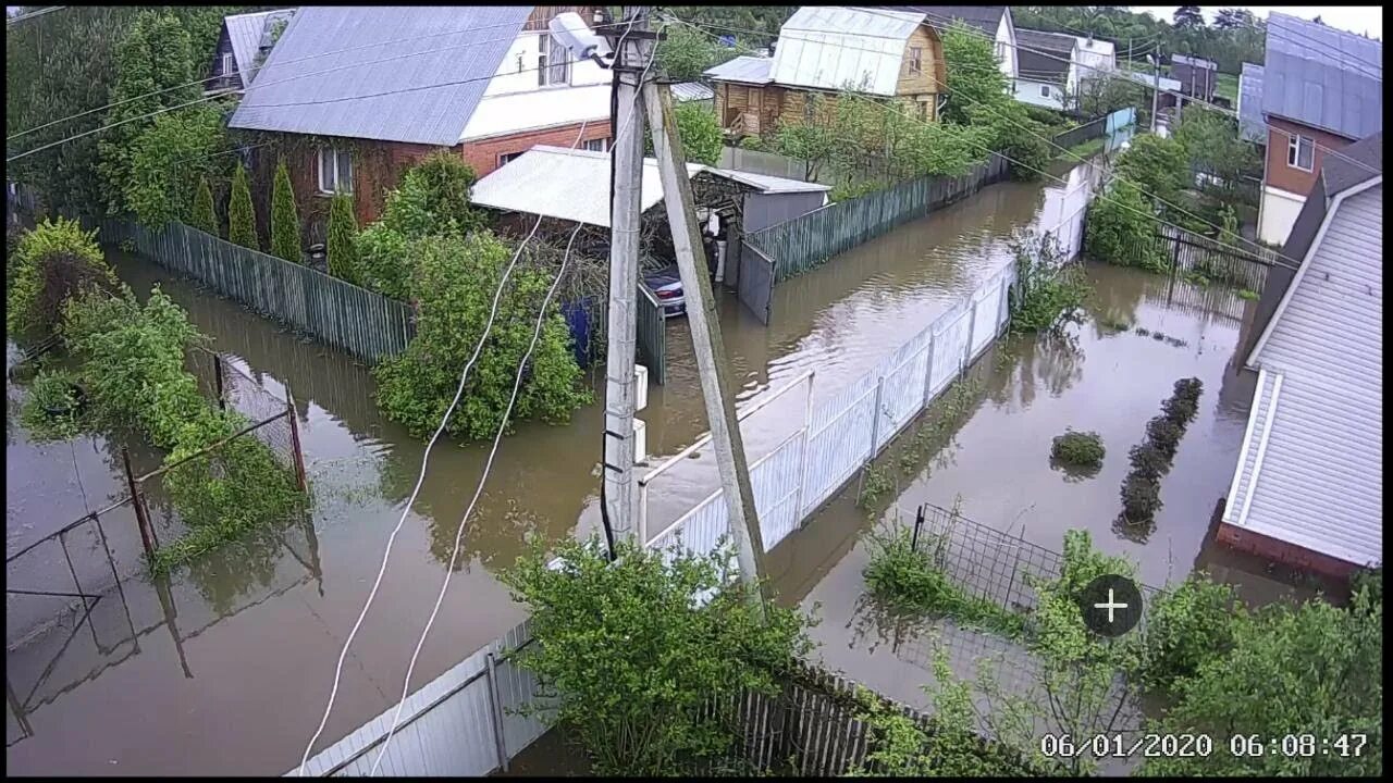 Затопит ли южный. Наводнения в Московской области 2021. Наводнение в июне 2002 года в России. Наводнение в Адыгее в 2002 году. Паводки в Калужской области в 2020.
