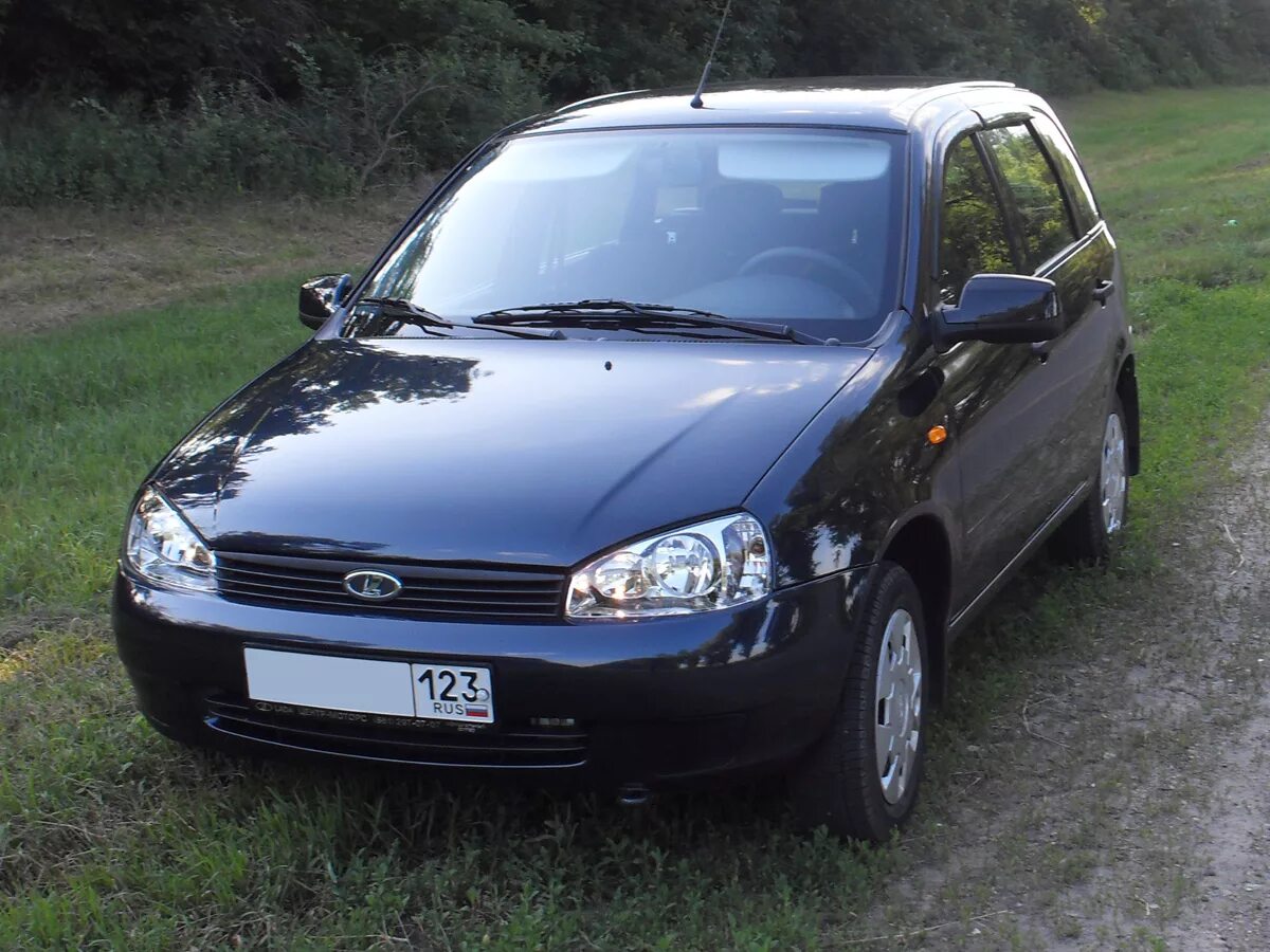 Ваз 2190 красный. Калина цвета гранта. 682 калина. Lada granta калина. Лада гранта 2012 цвета кузова.