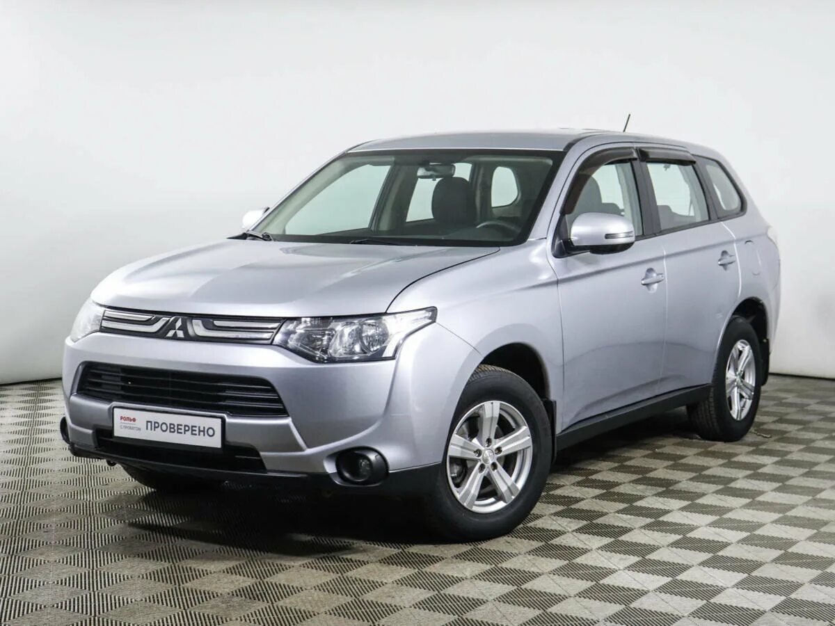 Сколько стоит мицубиси аутлендер. Mitsubishi Outlander 2012. Митсубиши Аутлендер 2012. Mitsubishi Outlander 2.0 CVT. . Mitsubishi Outlander, III 2.0 CVT.