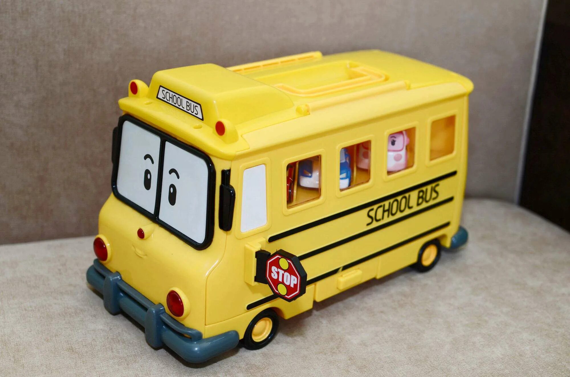 Скулби автобус робокар. Кейс для хранения машинок silverlit poli скулби (вместимость 14 машинок). Игрушки робокар поли скулби. Робокар поли автобус вупер. Скулби автобус робокар.