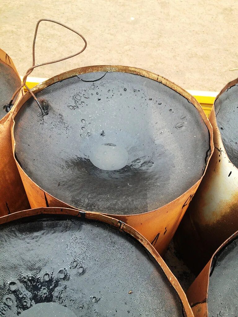 Виды битумов по назначению. Битумы нефтяные строительные марки бн-90/10. Битум бнд 90/130 расход на м2. Битум бн 90/10; 70/30. Свойства нефтяных дорожных битумов.