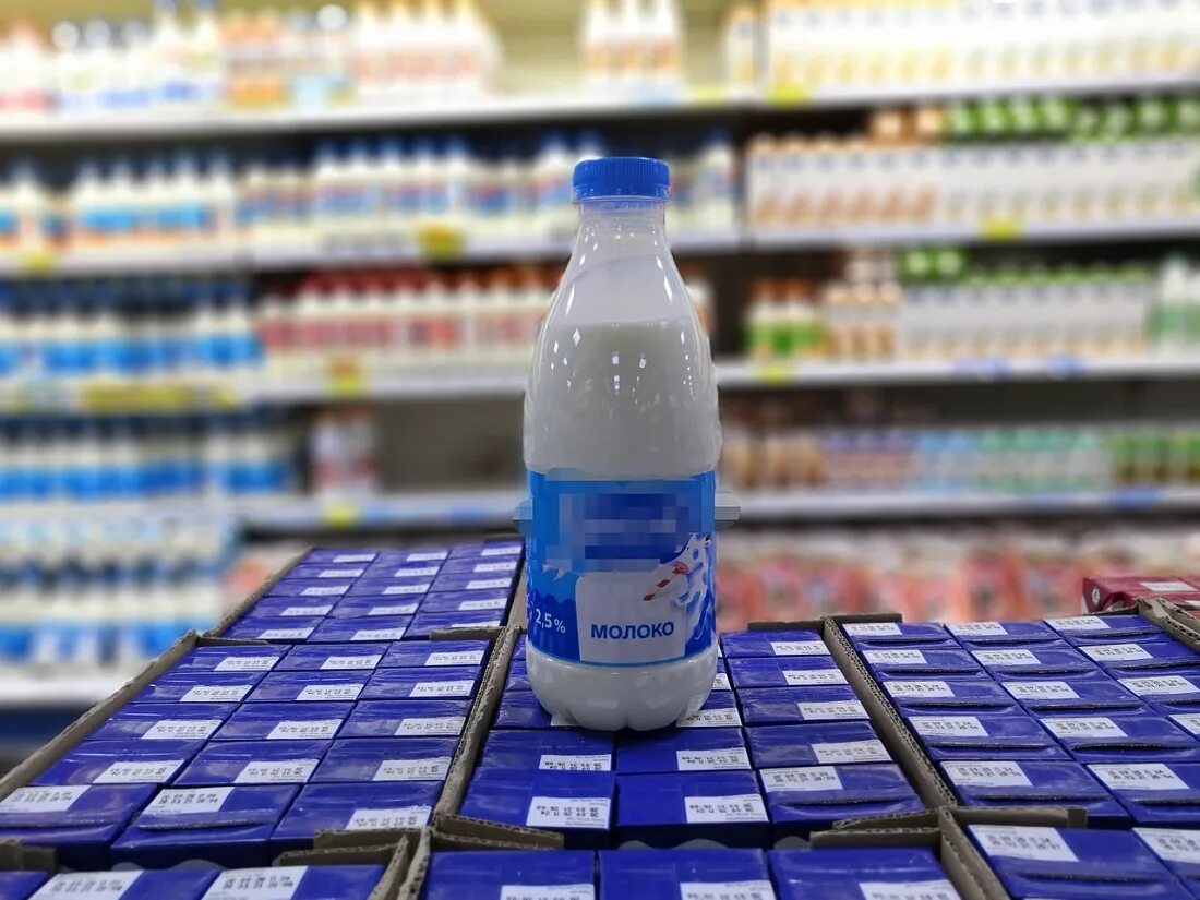 Полка с молочной продукцией. Молоко фирма молоко. Производство молочной продукции. Молочная продукция в магазине. Настоящее молоко в магазинах.