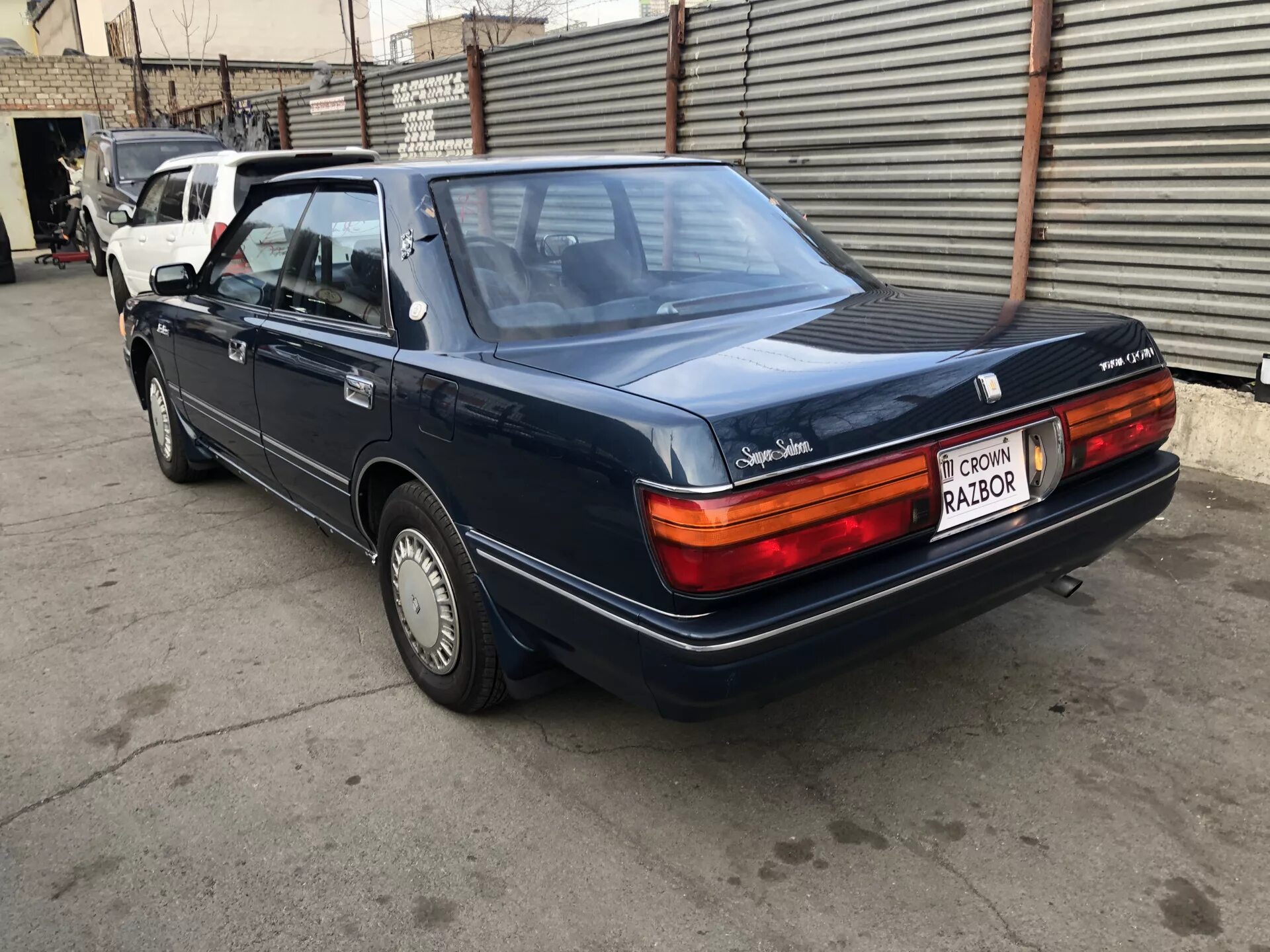 Crown разбор. Toyota crown gs131. toyota crown 131. toyota crown 131 кузов. toyota crown gs130.