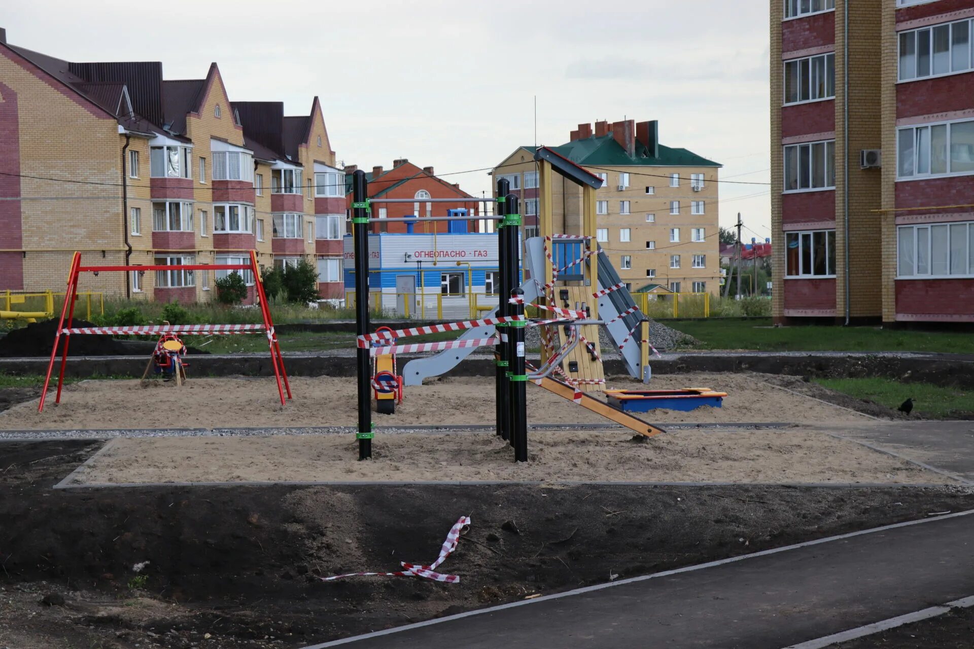 дворики кисловодска. каждому двору город. одесса старый город двор. красивые дворы на смоленской фото. самара старый город дворы.