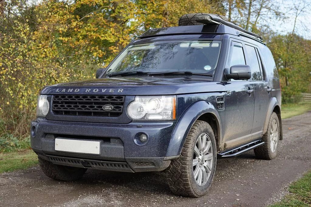 Ремонт ленд ровер дискавери. Land Rover Discovery 4. Ленд Ровер Дискавери 4 оффроад. Ленд Ровер Дискавери 4 2015. Ленд Ровер Дискавери 3.