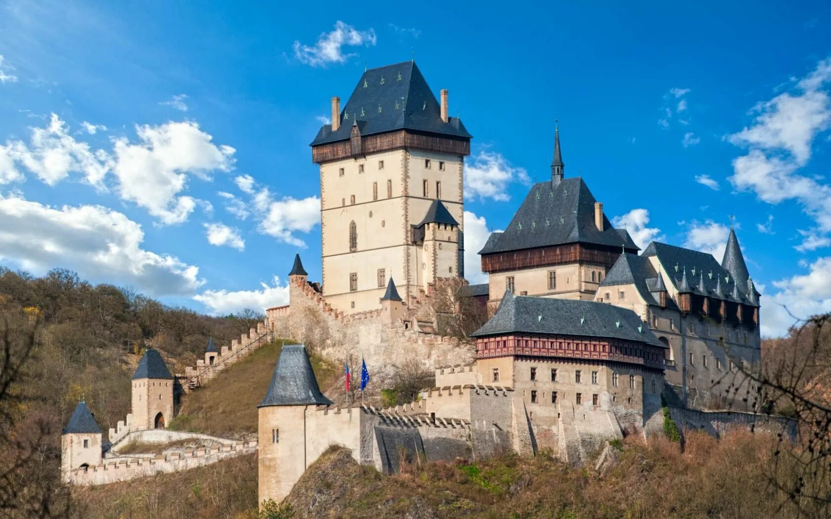 100 castles