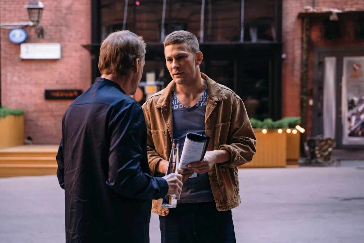 И снова здравствуйте сериал. Андрей мерзликин 2022. И снова здравствуйте сериал. Сериал и снова здравствуйте 2021. Мажор 4 кадры со съемок.