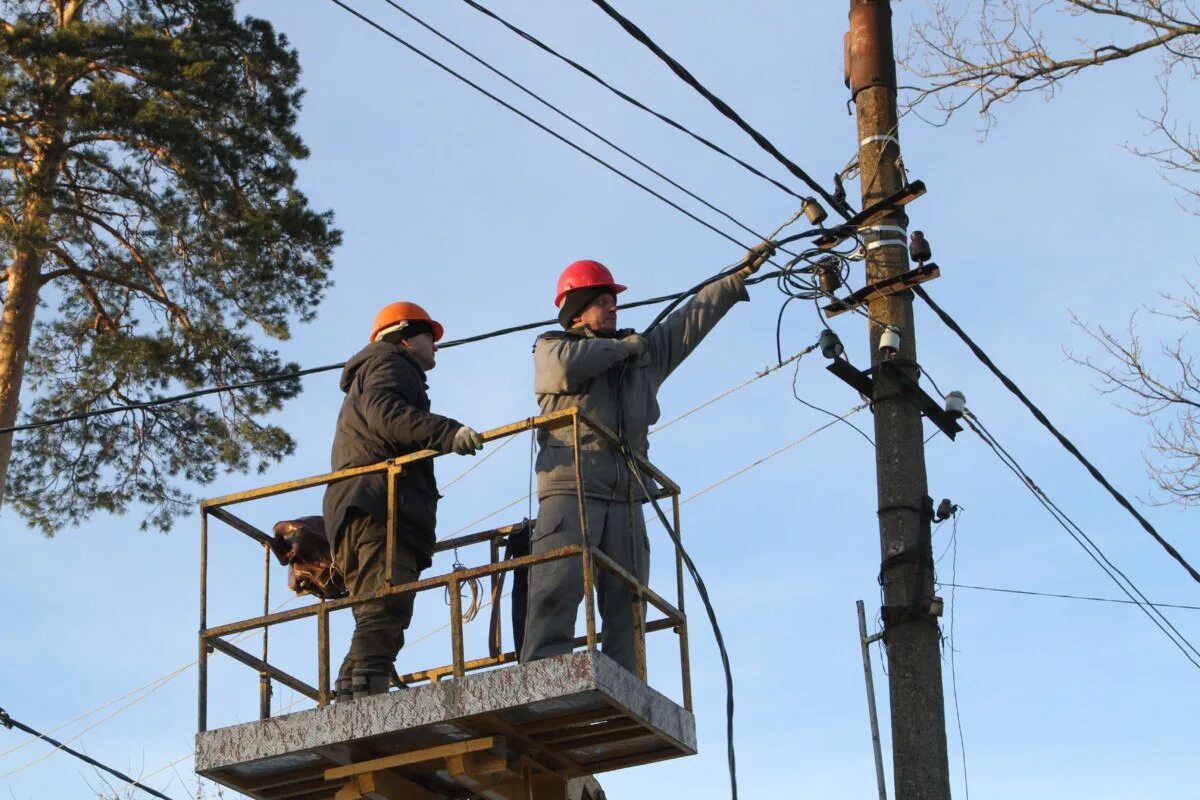 Директор восточных электрических сетей орск. Восточные электросети телефон. Россети ногинск. Моэск восточные электрические сети 2008 год. Восточные электросети телефон.