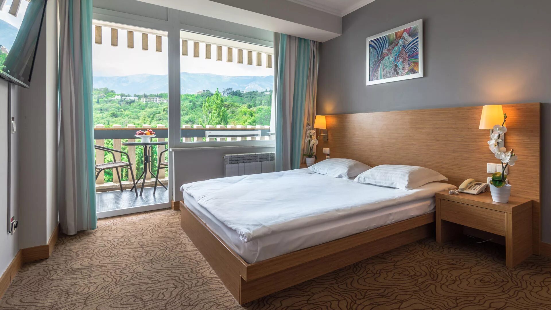 Люкс в гостинице ялта интурист. Гостиница интурист ялта. Ялта интурист стандарт двухкомнатный. Грин парк отель ялта интурист. Номерной фонд ялта интурист.