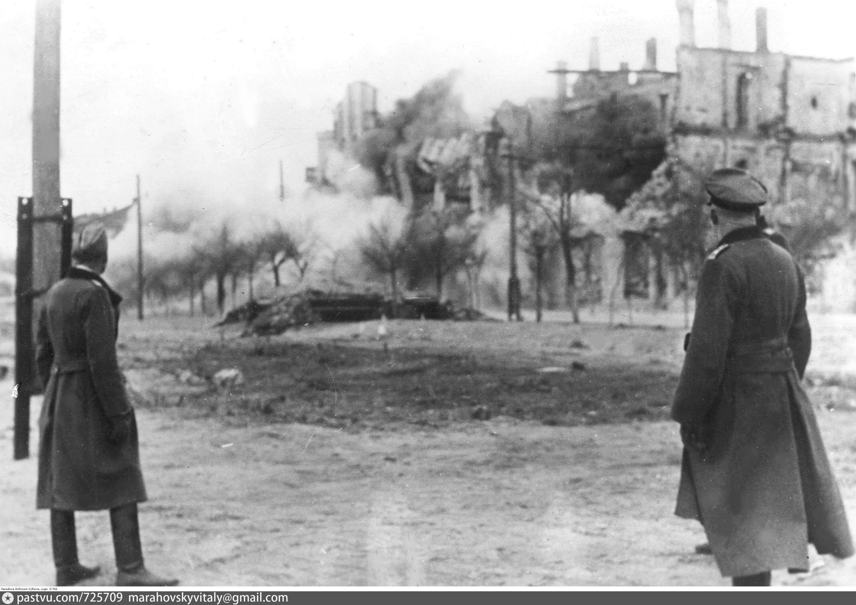 Немецко фашистскими оккупантами. Евпатория в годы войны 1941-1945. Севастополь в оккупации 1942. Оккупация Крыма 1941-1944 Симферополь. Евпатория немецкая оккупация.