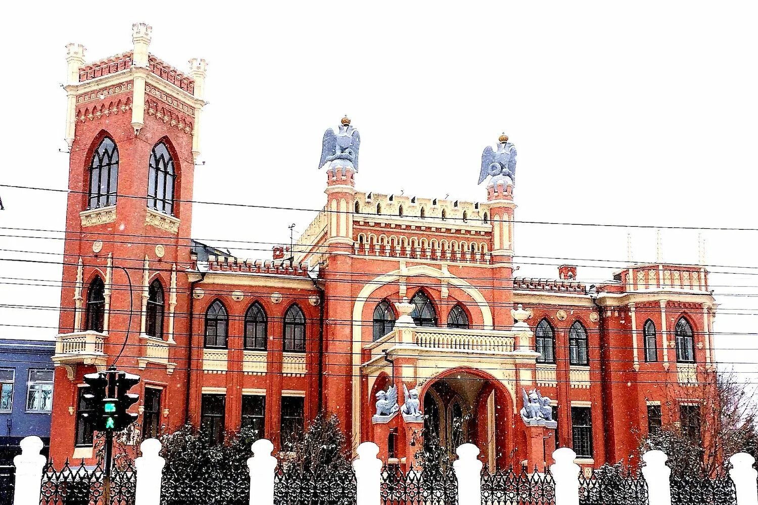 Дом чарушина киров. Особняк купца булычева. киров особняк купца т.ф. булычева. усадьба булычева киров. киров особняк булычева город.