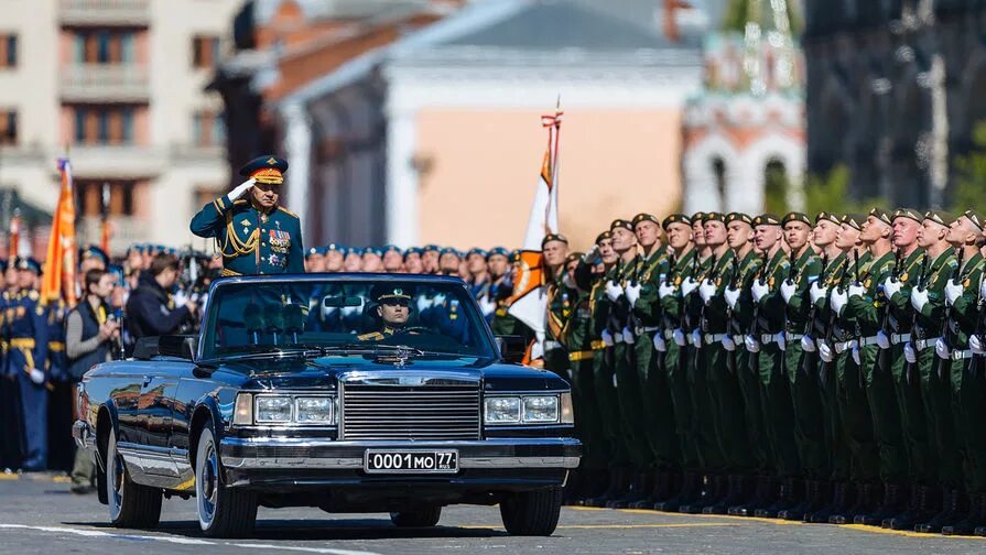 Парадом рф. Военный парад. Парад Победы в современное России. Парад в Москве. Шойгу на параде 2018.