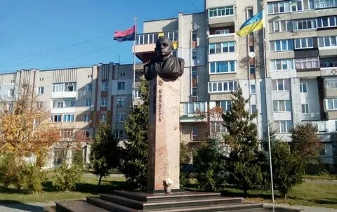 Памятник степана