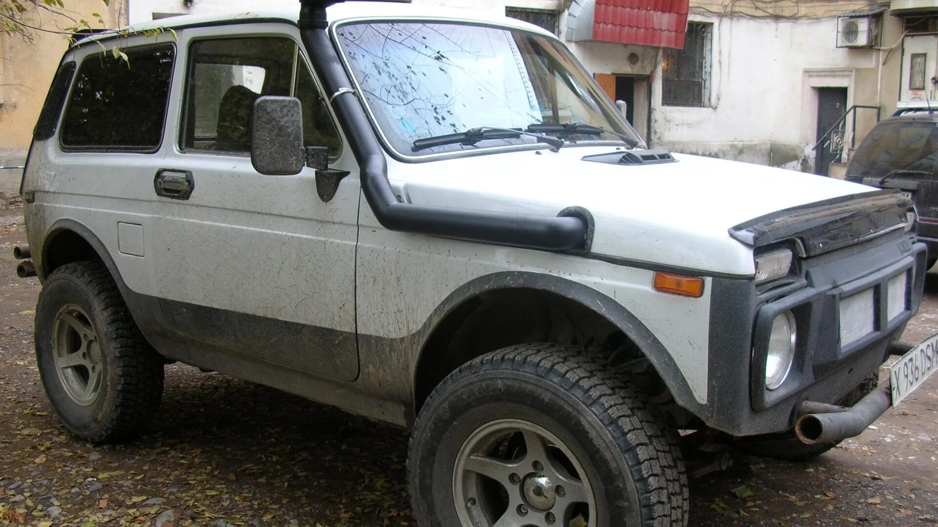 Нива со шноркелем фото Lada 4x4 3D 1.8 бензиновый 2013 на DRIVE2