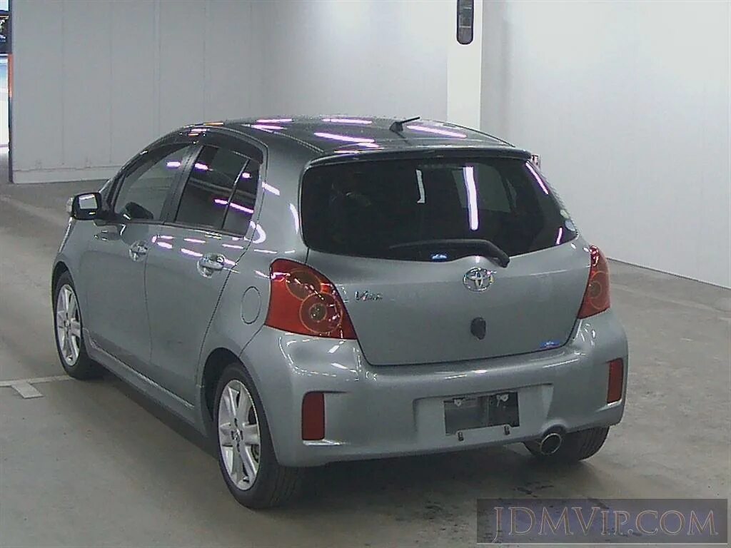 Toyota vitz 2000 салон. Vitz rs стоп 90. Тойота витц вибрация на холостом ходу. 8. Toyota vitz ncp1 спойлер.