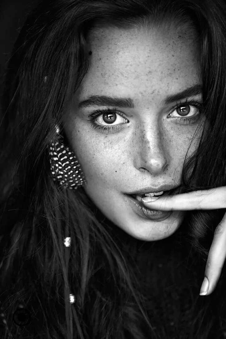 Сделать чб. Сделать чб. Дерзкий портрет. Уроки по фотошопу для начинающих. Чб рисунки для фотошопа.