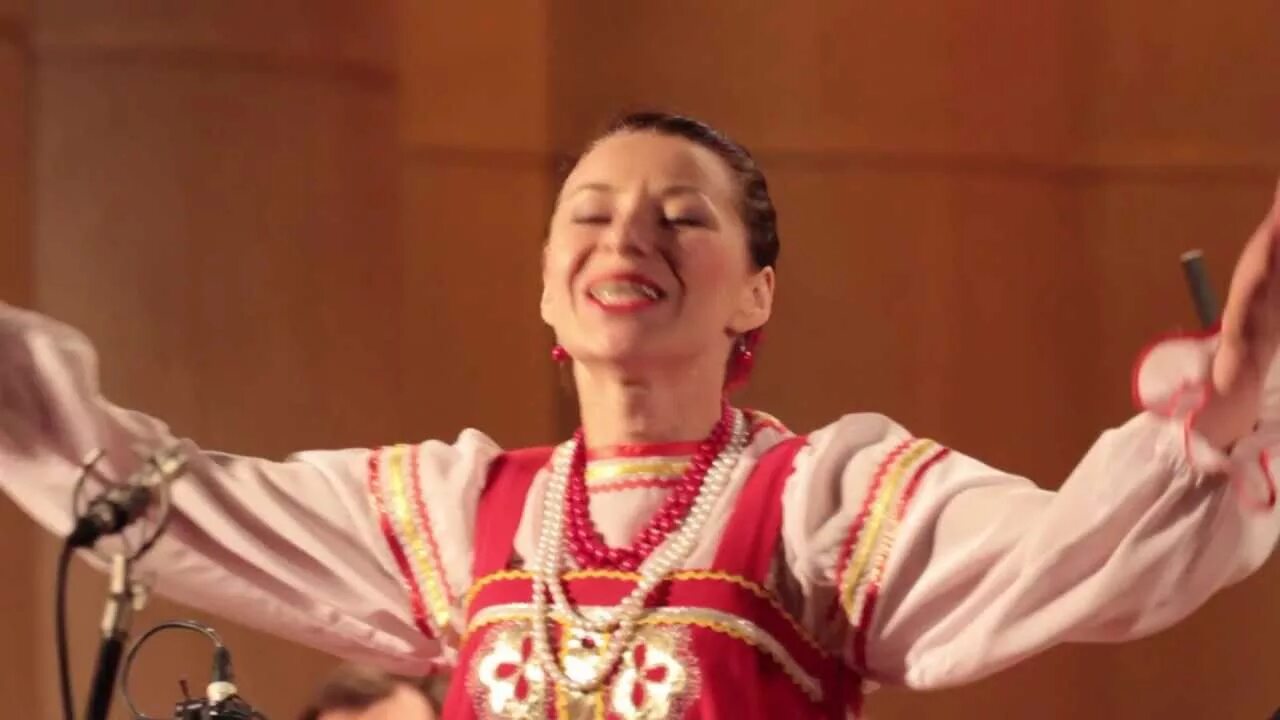Народная стилистика в музыке. Музыка в фольклорной обработке. Народные песни в современной обработке. Современные исполнители. Музыка в фольклорной обработке.