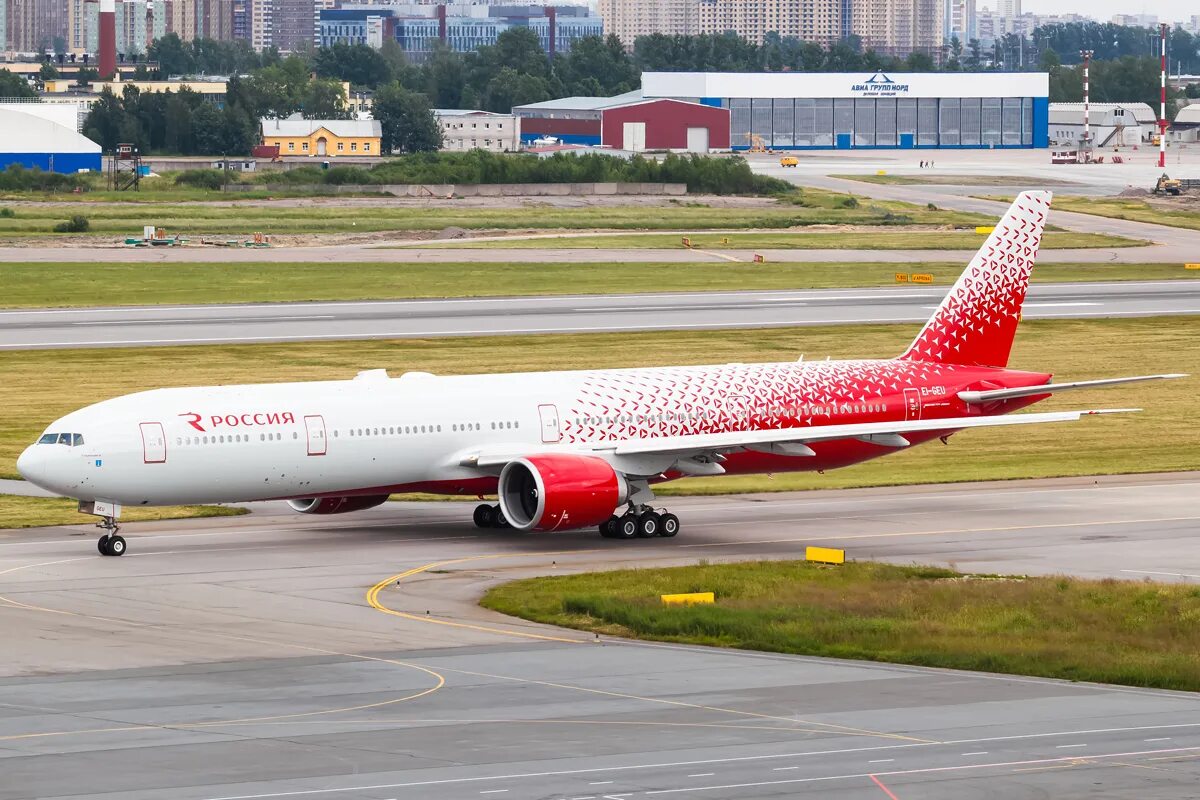 Боинг 777 300 er. Боинг 777-300er Россия. Boeing 777-300er авиакомпания Россия. Самолет авиакомпании Россия Боинг 777-300.