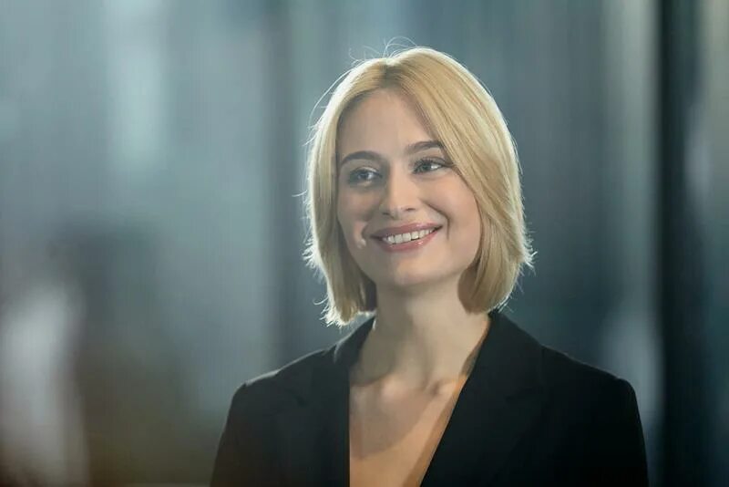 Между светом и тенью сериал. Между миром и мной сериал 2022. Теневой детектив сериал с 2022 г. Между светом и тенью содержание всех серий. Анастасия цымбалару, дмитрий пчела фильмы где вместе снимались.