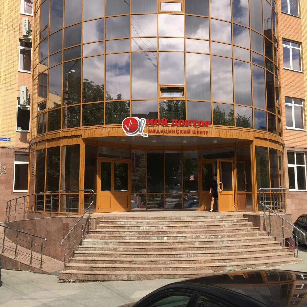 Maikop, Yunnatov st house 2Е/2. Apartment house