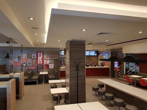 Горького кфс улица. Kfc ижевск. Кфс сарапул. Горького 15 сарапул. Ростикс лобня.