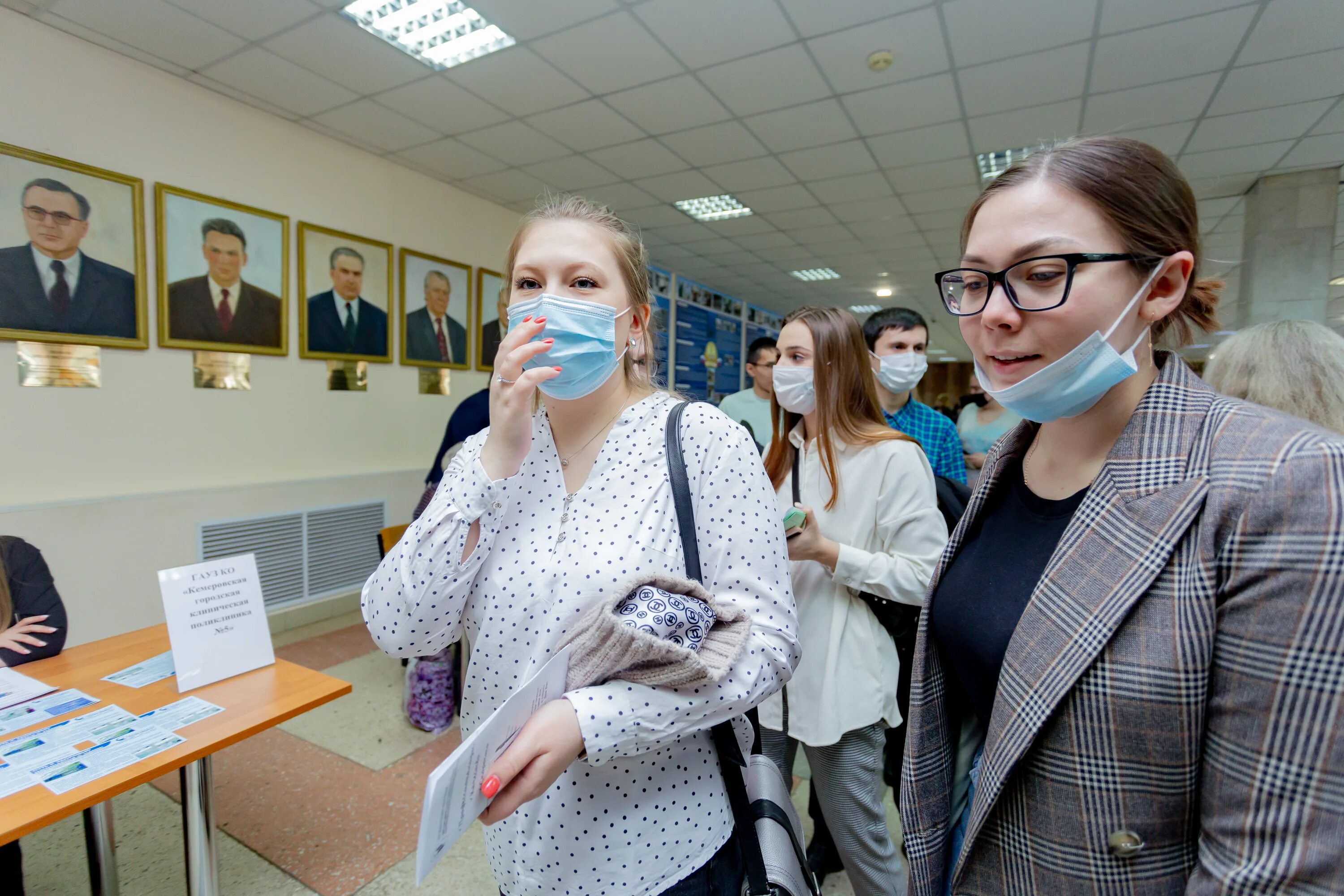 Здравоохранение кемерово телефон. Минздрав кемерово. Здравоохранение кемерово телефон. Здравоохранение кемерово телефон. Ульзибат тула операции.