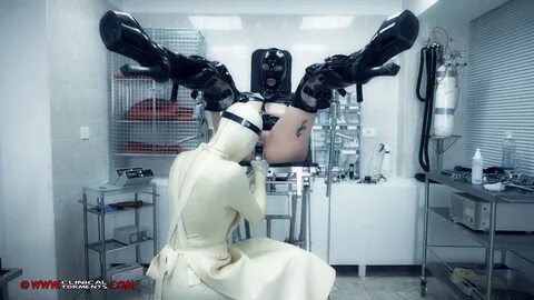 Girls Play Clinic In Latex And Rubber - Page 10
