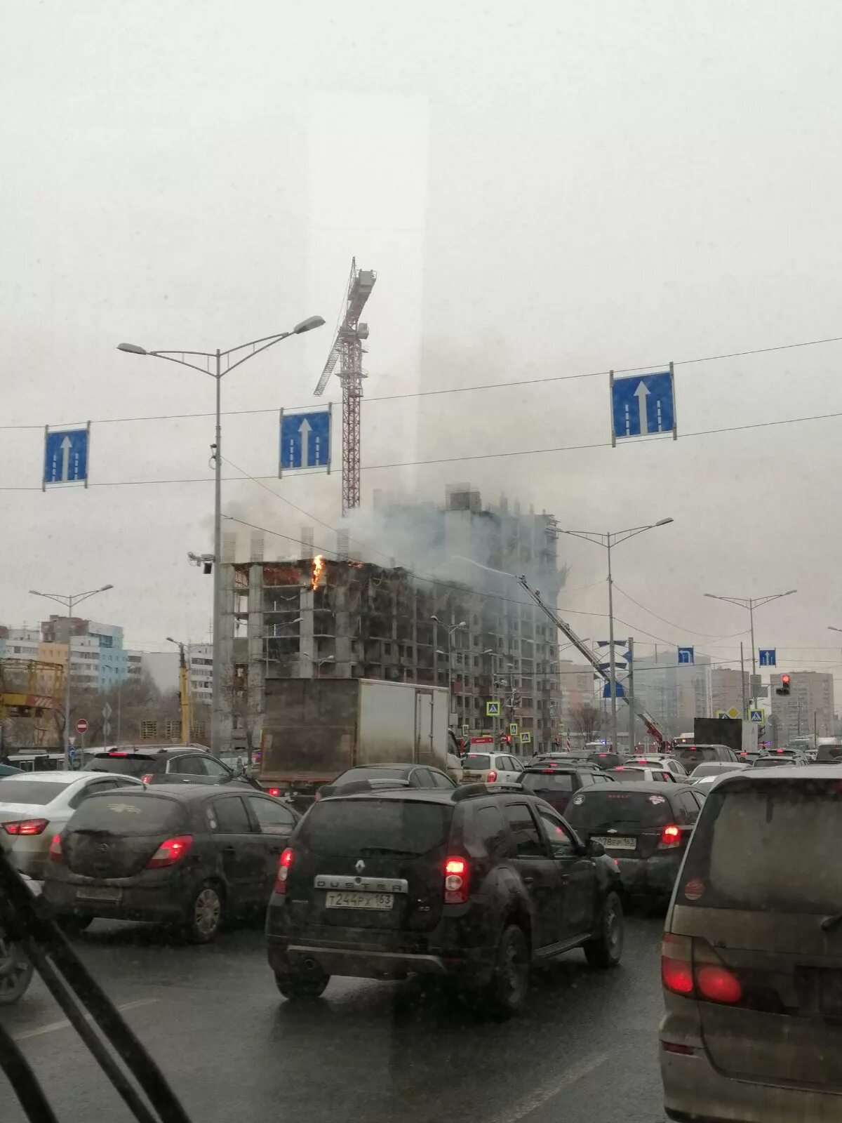 Самара что горит сейчас. Пожар в самаре сейчас на московском шоссе. пожар в самаре за последние сутки по московскому шоссе. московское шоссе 119 самара. пожар в самаре за последние сутки.