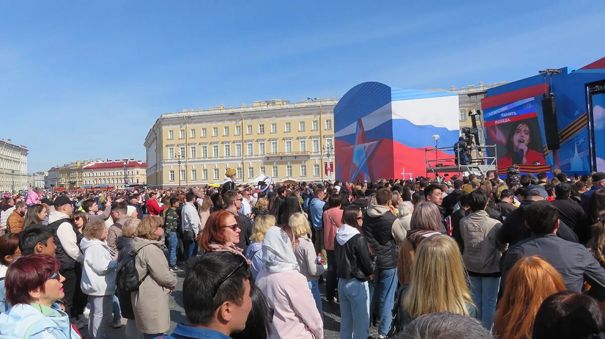 Парад 9 мая 2023 в москве. Дворцовая площадь парад победы. Парад победы дворцовая площадь 2023. Парад на дворцовой площади 2023. Петербург 9 мая 2023.