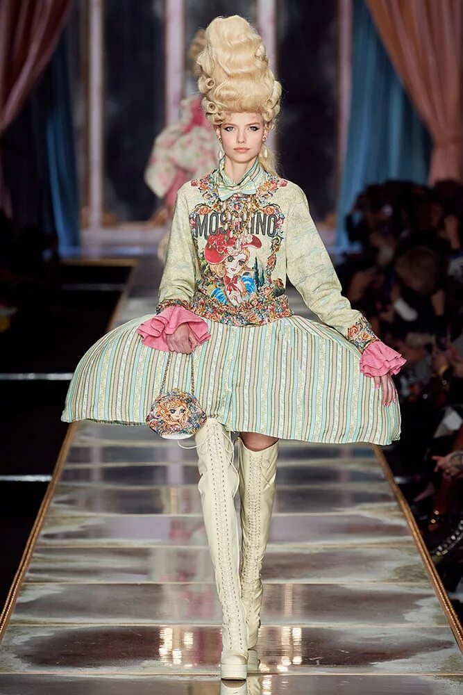 Moschino FW 2020. Возвратившая мода