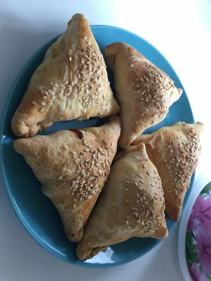 Самса из теста. Самса слоеная. гозо самса. париуда самса.