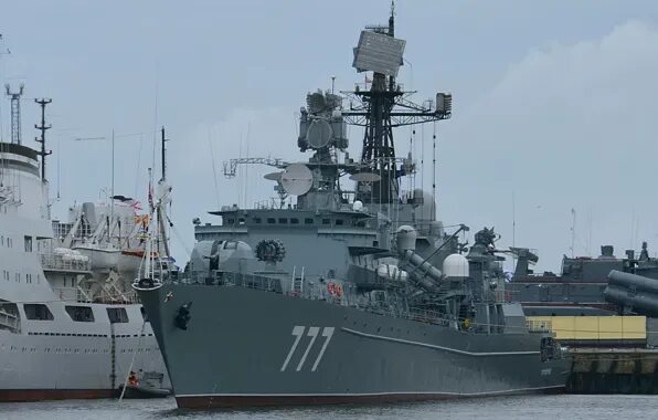 На сторожевике пр.11540 "Ярослав Мудрый" завершили доковый ремонт ГлавПалуба Дзе