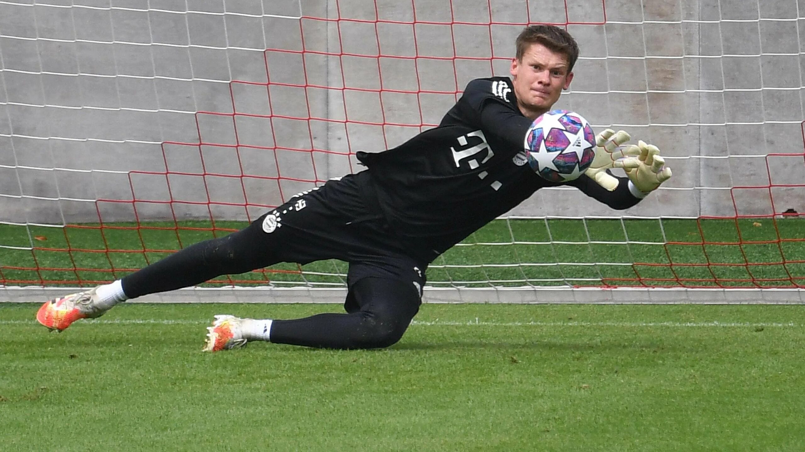 David de gea football player. Вратарь это игрок. Вратарь на воротах. Вратарь это игрок. Де хеа на воротах.