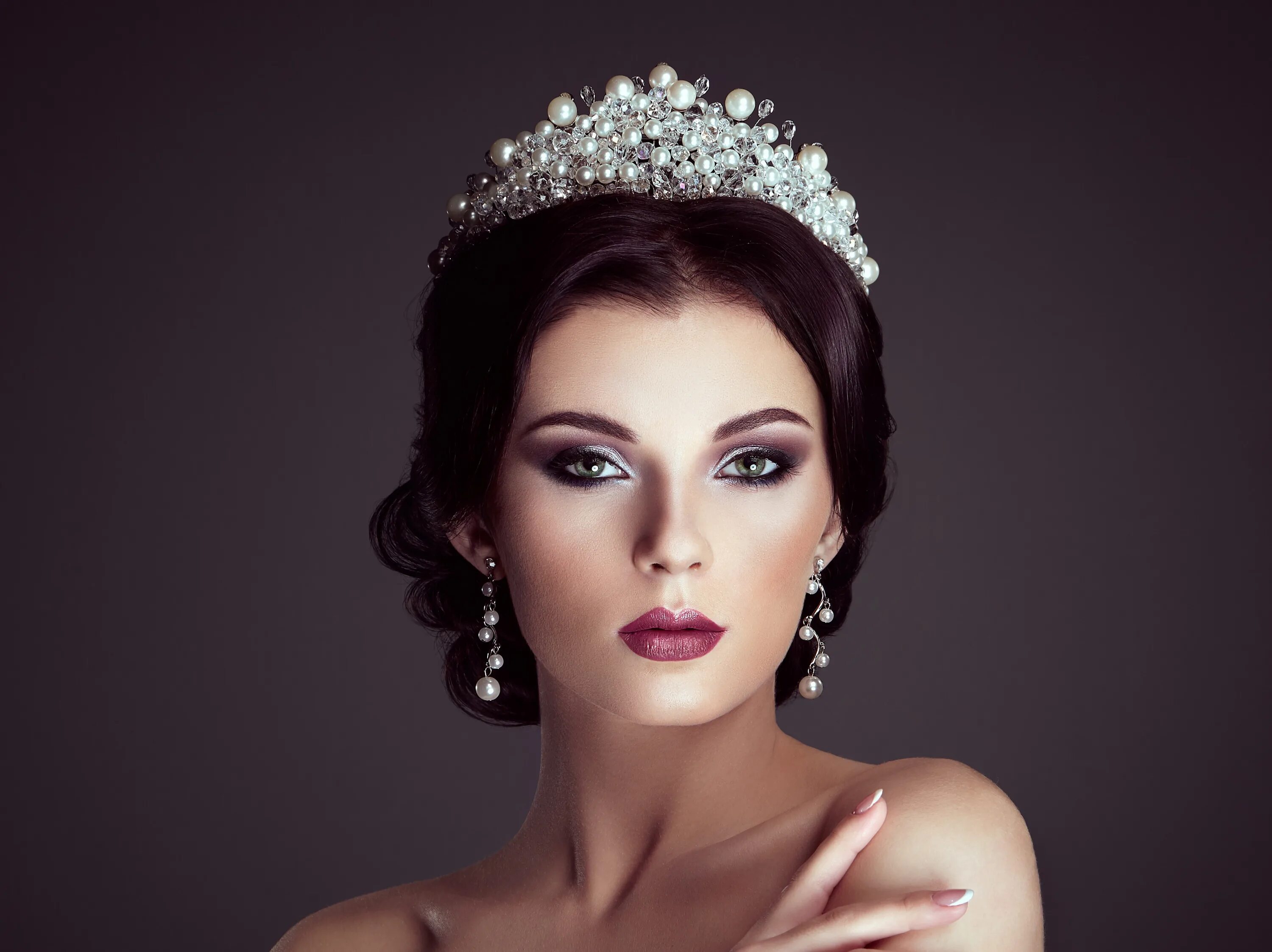Crown model