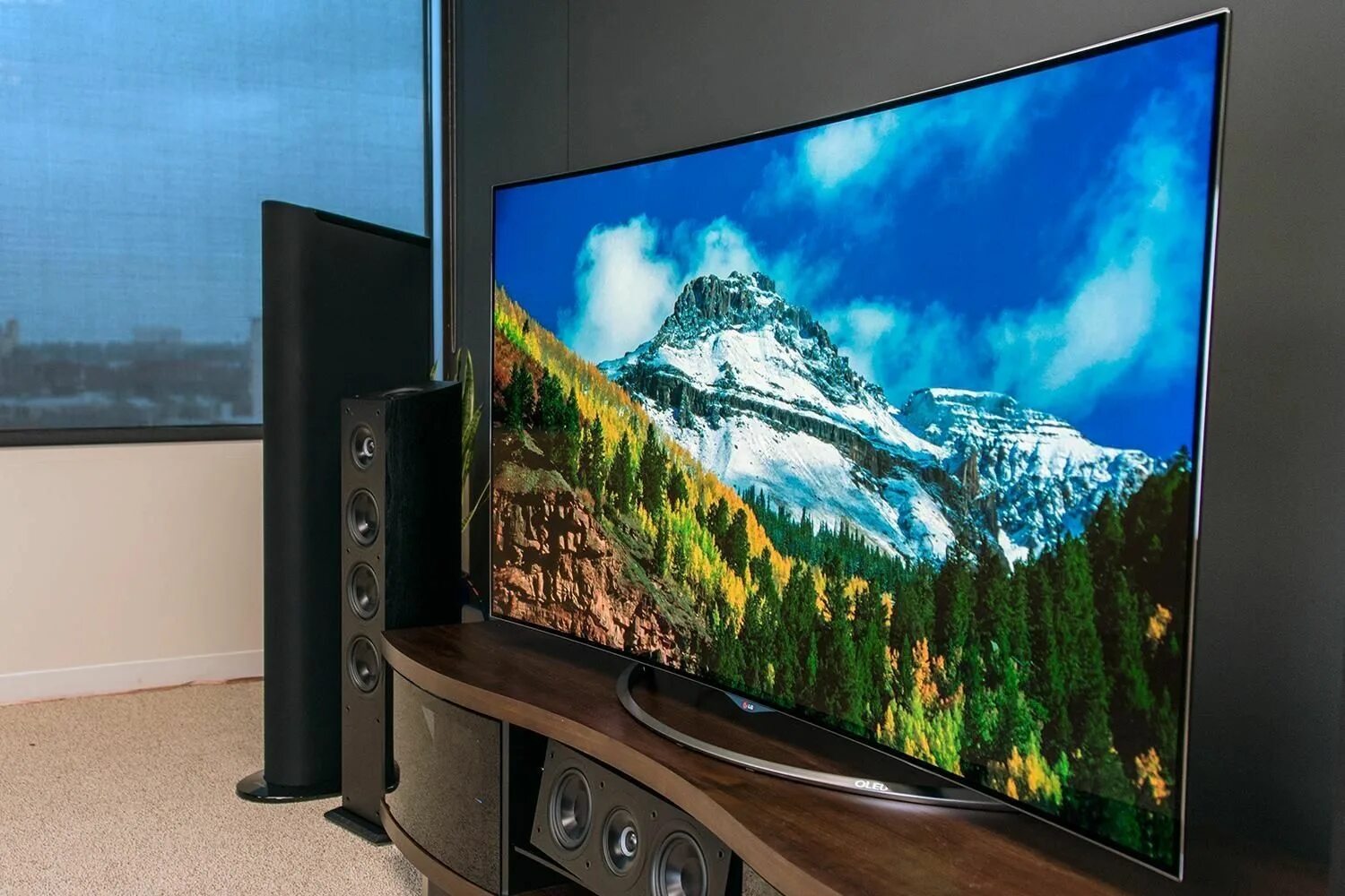 Телевизор lg 24 дюйма. Телевизор тошиба 43. Телевизоры хартенс 43 дюйма. Телевизор lg 49lv761h. Sony kd-49xd7005.