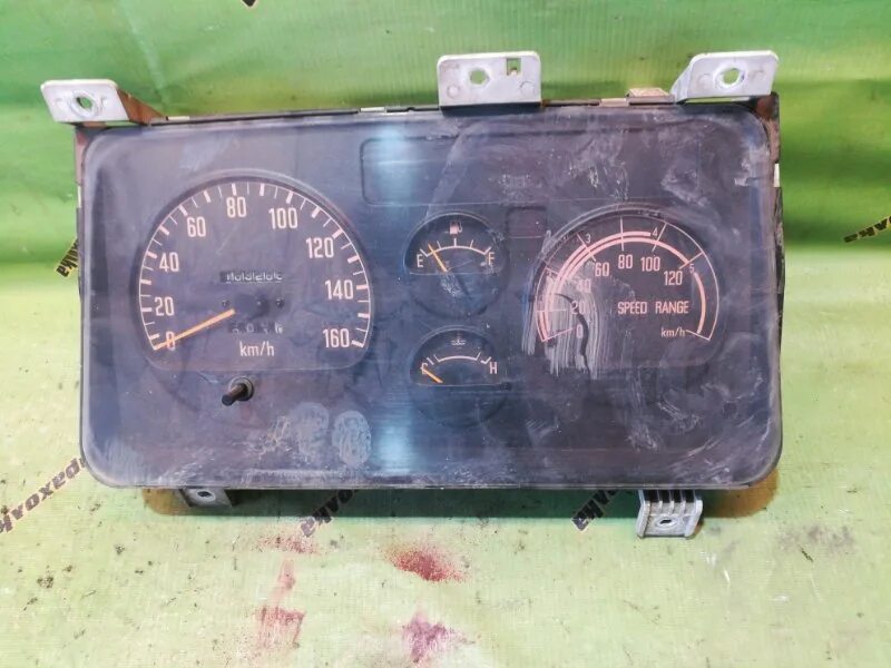 Щиток приборов исузу эльф 4hf1. Исузу эльф 4jg2 панель приборов. Isuzu elf 1999 панель приборов. Тахометр исузу эльф. Тахометр исузу эльф.