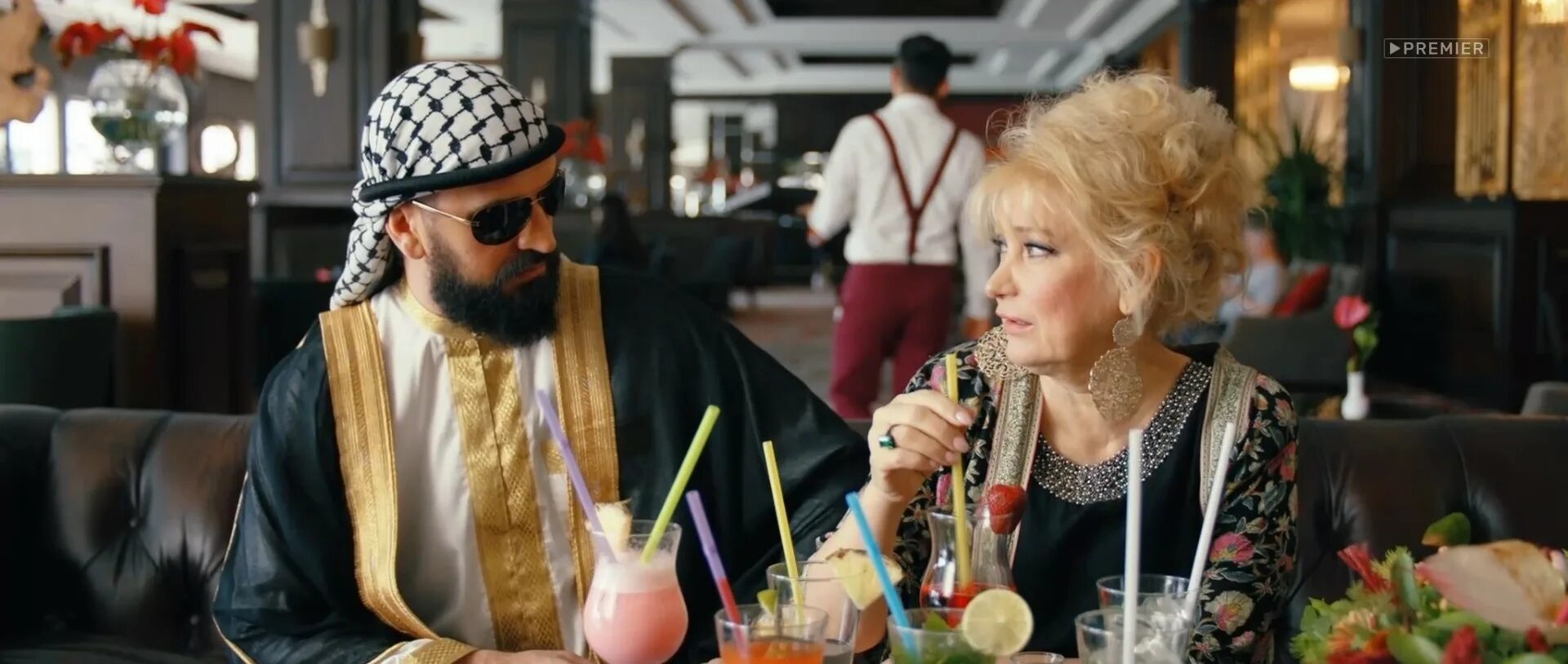 Любовь в жаркие недели 2021. Комедия море женщины любовь. Любовь в жаркие недели 2021. Любовь жарки неделя. Любовь жарки неделя.