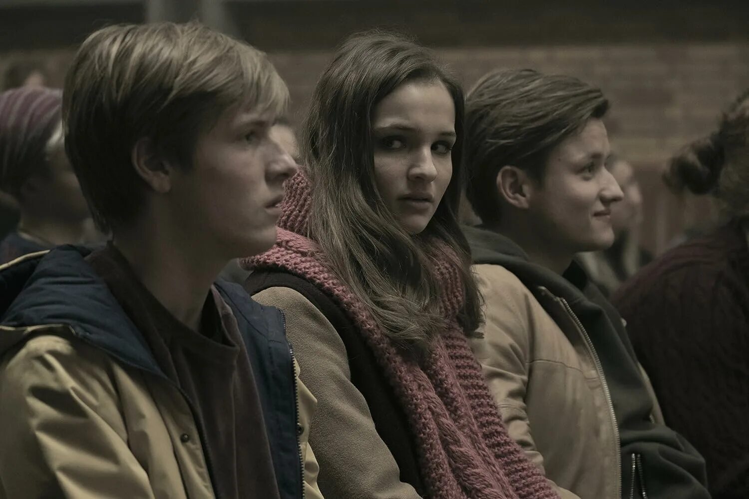 Тьма 2 7. Тьма 2017. тьма сериал 2017–2025. тьма сериал нетфликс. тьма (сериал 2017 – 2025) dark.