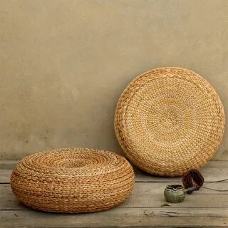 Подушка из ротанга