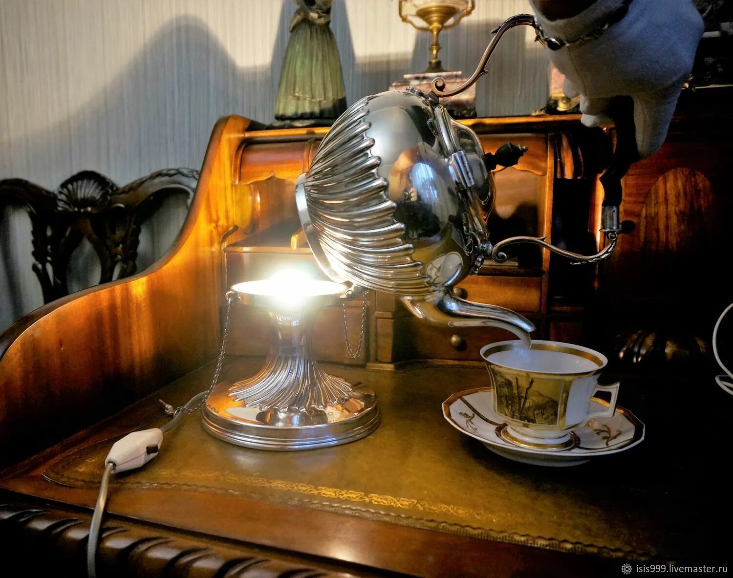 Первый электрический магазин. Бульотка Шеффилд. Лампа бульотка. Первый электрический чайник. Чайник-бульотка заварочный.