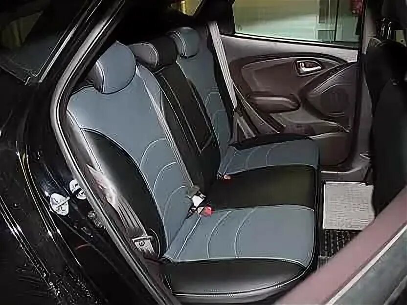 Hyundai ix35 салон. Сиденье ай икс 35. Хендай ай 35. Хендай ай икс 35 салон. Хундай туксон ix35 салон.