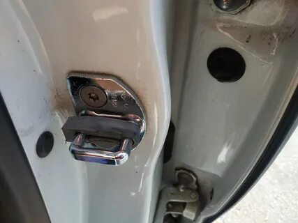 Рено не закрываются двери