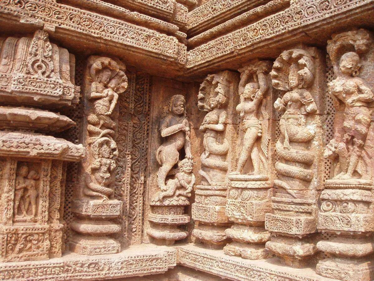 Храм барелли индия. Архитектура древней индии хараппа. Индуистский храм вирупакши. Древнеиндийская скульптура. Индийская цивилизация в средние века.