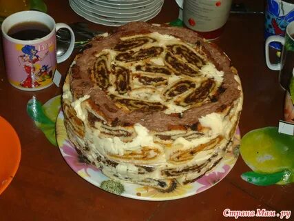 Торт лабиринт с черносливом и курагой