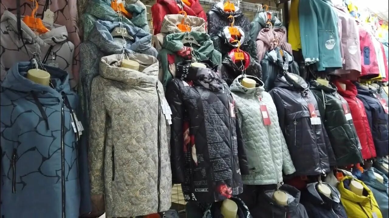 Садовод рынок куртки. Пуховики брендовые рынок садовод. Садовод где куртки. Куртки на верблюжьей шерсти женские садовод. Куртка с рынка.